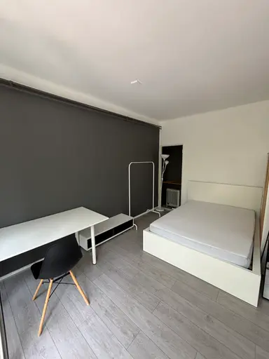 room 30τ.μ. προς ενοικίαση για 1250€/μήνα στην περιοχή Goudsesingel, Rotterdam