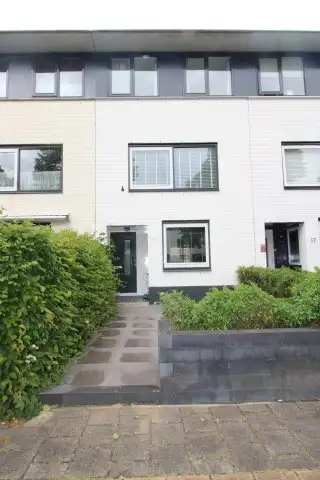 112m2 house te huur voor 2485€/maand in Parkwijklaan 743, Almere