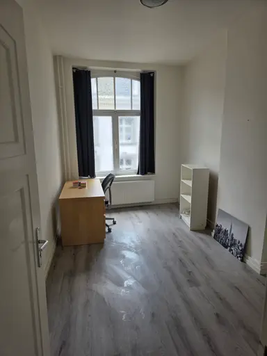 120m2 room te huur voor 500€/maand in Grote Gracht, Maastricht