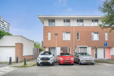 house de 130m2 à louer pour 4500€/mois à Hermitagelaan 3, Amsterdam