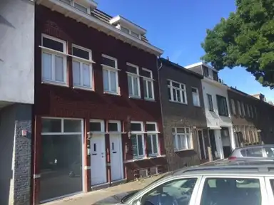 15m2 room zu vermieten für 492€/Monat in Heerderweg 142, Maastricht