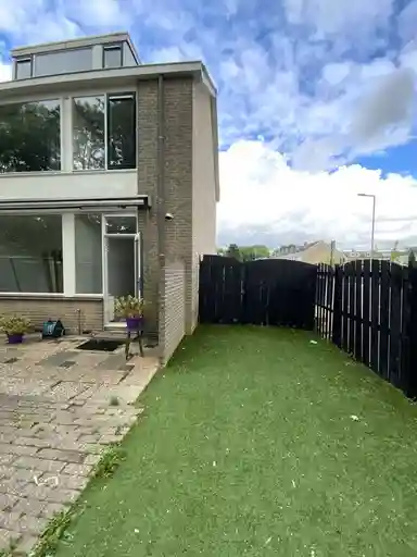 house di 120m2 in affitto a 1390€/mese a Buidelnet 2, Hoogvliet