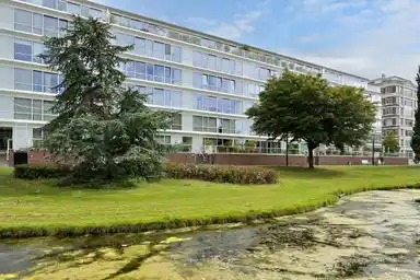 apartment di 105m2 in affitto a 2750€/mese a Burgemeester De Monchyplein 81, The Hague