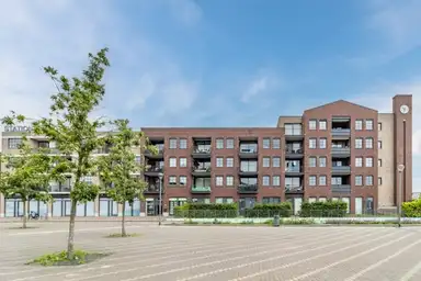 65m2 apartment to rent for 1101€/month in Parklaan 478, Waddinxveen