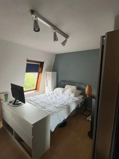 16m2 room to rent for 700€/month in Vondelweg, Rotterdam