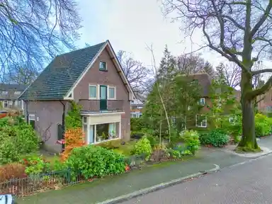 122m2 house to rent for 2200€/month in Frederikslaan, Apeldoorn
