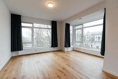 apartment di 121m2 in affitto a 2850€/mese a Thérèse Schwartzestraat 20, The Hague