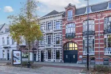 261m2 house to rent for 3500€/month in Spoorlaan, Tilburg