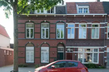 160m2 house zu vermieten für 1250€/Monat in Antoniuslaan 69, Venlo