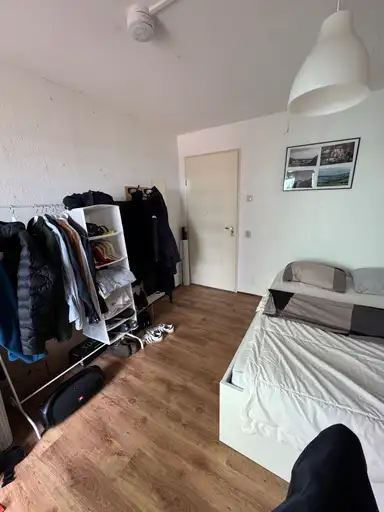 room de 12m2 à louer pour 390€/mois à Van Hasseltplein, Delft