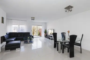 130m2 house te huur voor 2450€/maand in Ponyweide, Zoetermeer