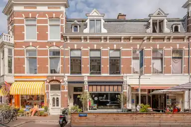 apartment di 154m2 in affitto a 3000€/mese a Weimarstraat 39, The Hague