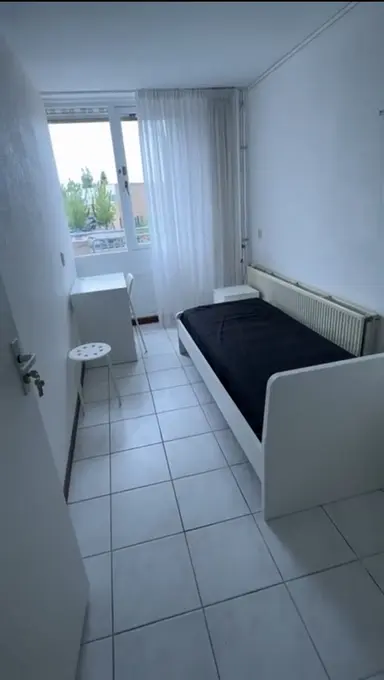 room 12τ.μ. προς ενοικίαση για 885€/μήνα στην περιοχή Waterlandlaan, Purmerend