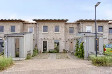 182m2 house te huur voor 3500€/maand in Sterduinstraat 30, Almere