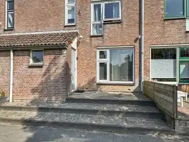 140m2 house te huur voor 2150€/maand in Alkmaargracht 25, Almere