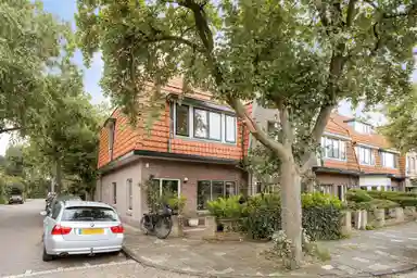 house de 132m2 à louer pour 2750€/mois à Fagelstraat 55, Leiden