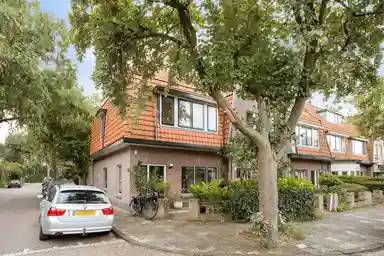 house de 132m2 à louer pour 2750€/mois à Fagelstraat 55, Leiden