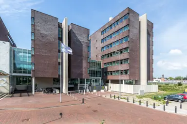 43m2 apartment to rent for 893€/month in Zuidpoolsingel 69, Alphen aan den Rijn
