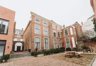 apartment de 93m2 à louer pour 2250€/mois à Westeinde 40, The Hague
