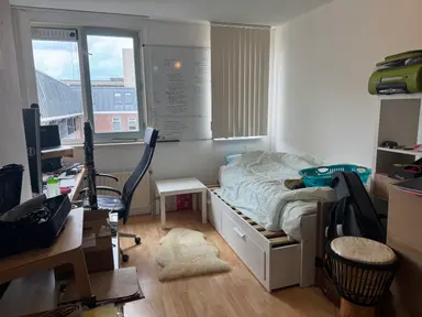 room de 73m2 à louer pour 950€/mois à Koolstraat, Leiden