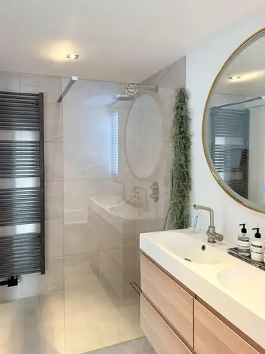 254m2 house to rent for 4000€/month in Van Brederodepark 5, Bergen