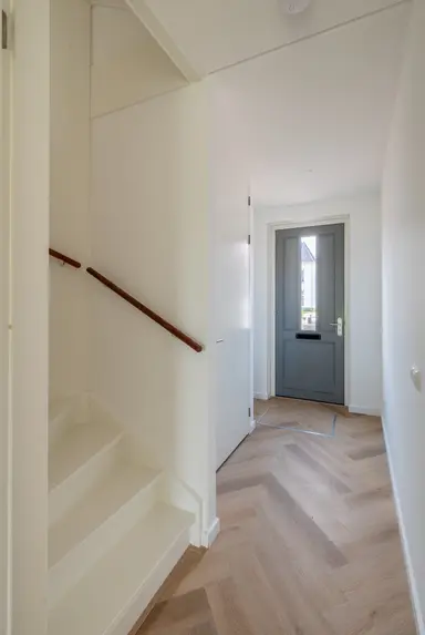 161m2 house te huur voor 3200€/maand in Petersburgsingel 47, Weesp