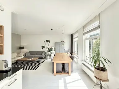 66m2 apartment to rent for 2750€/month in Plantage Middenlaan, Amsterdam
