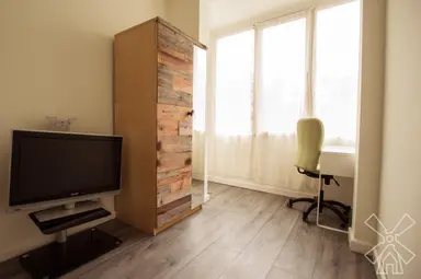 room de 13m2 à louer pour 1000€/mois à Goeverneurlaan, The Hague