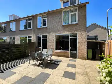 138m2 house to rent for 2650€/month in Augustinushof 54, Hilversum