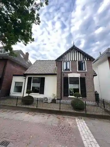 120m2 house to rent for 2850€/month in Sint Annastraat, Hilversum