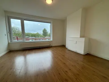 apartment de 70m2 à louer pour 1255€/mois à van Viandenstraat 85, Vlaardingen