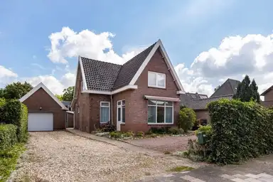 105m2 house to rent for 1795€/month in Buizerdweg, Apeldoorn