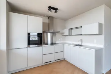 apartment di 98m2 in affitto a 2700€/mese a Van Hogenhoucklaan 97, The Hague