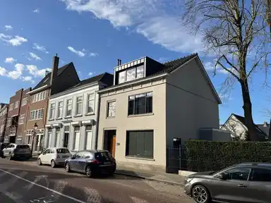 155m2 house zu vermieten für 3450€/Monat in Ginnekenweg, Breda
