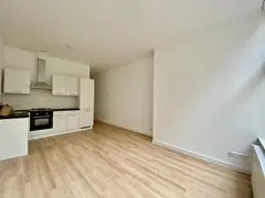 apartment di 93m2 in affitto a 2595€/mese a Mathenesserlaan, Rotterdam