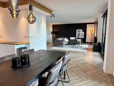 apartment di 105m2 in affitto a 3000€/mese a Karel Doormanstraat 392Z, Rotterdam