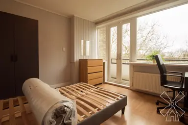 room 13τ.μ. προς ενοικίαση για 950€/μήνα στην περιοχή Dordtselaan, Rotterdam