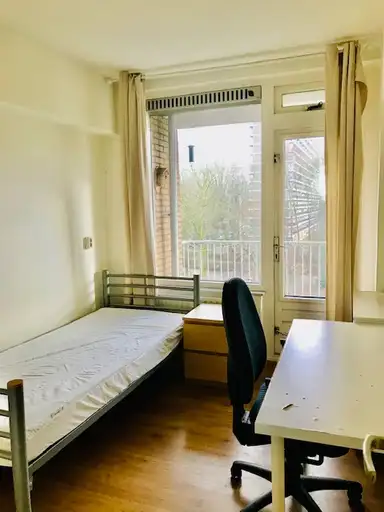 room 10τ.μ. προς ενοικίαση για 630€/μήνα στην περιοχή Edmond Hellenraadstraat, Rotterdam