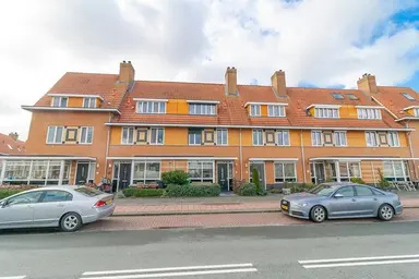 146m2 apartment te huur voor 3150€/maand in Salamander, Huizen