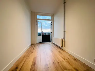 77m2 apartment to rent for 1368€/month in Oudemansstraat 345, The Hague