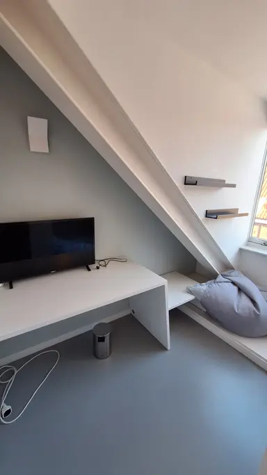12m2 room zu vermieten für 1200€/Monat in Montelbaanstraat, Amsterdam