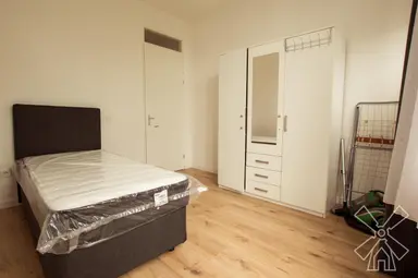 16m2 room te huur voor 1000€/maand in Paul Krugerlaan, The Hague