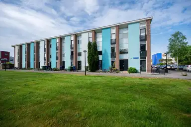 148m2 house te huur voor 2285€/maand in Mintplantsoen 42, Almere