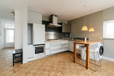 61m2 apartment te huur voor 1400€/maand in Catharina van Rennesstraat 174, The Hague