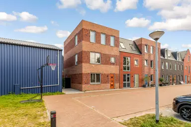 176m2 house te huur voor 2500€/maand in Scheepswerf 28, Huizen