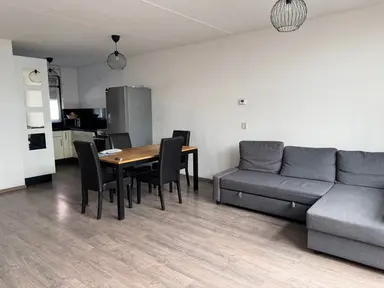 106m2 house to rent for 1295€/month in Koraalerf 6413, Heerlen