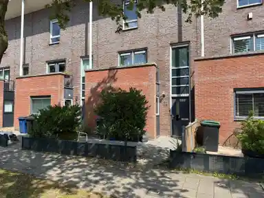 147m2 house te huur voor 2500€/maand in A. Roland Holststraat 59, Almere