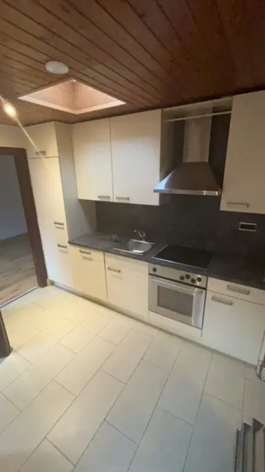 70m2 studio to rent for 1050€/month in Burgemeester Triezenbergstraat, Ten Boer