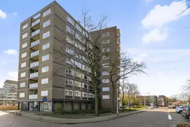 124m2 apartment to rent for 2056€/month in Batavierenweg 60, Nijmegen