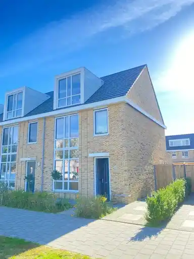 house de 155m2 à louer pour 2950€/mois à Jan Sluijterslaan 40, Haarlem
